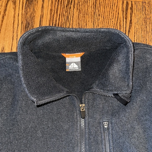 Nike ACG Half Zip Fleece Pullover Jacket - Picture 2 of 3